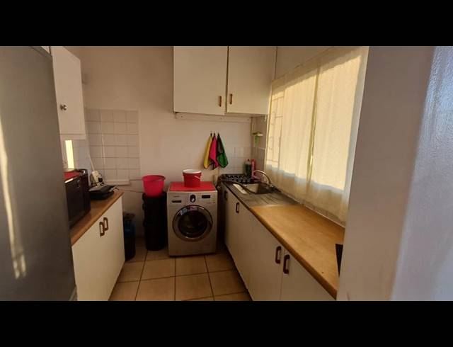 2 BEDROOM APARTMENT FOR SALE IN MALVERN